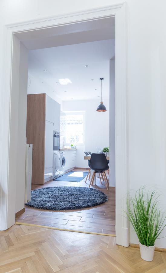 Real Apartments Zoltan Budapest Exterior photo