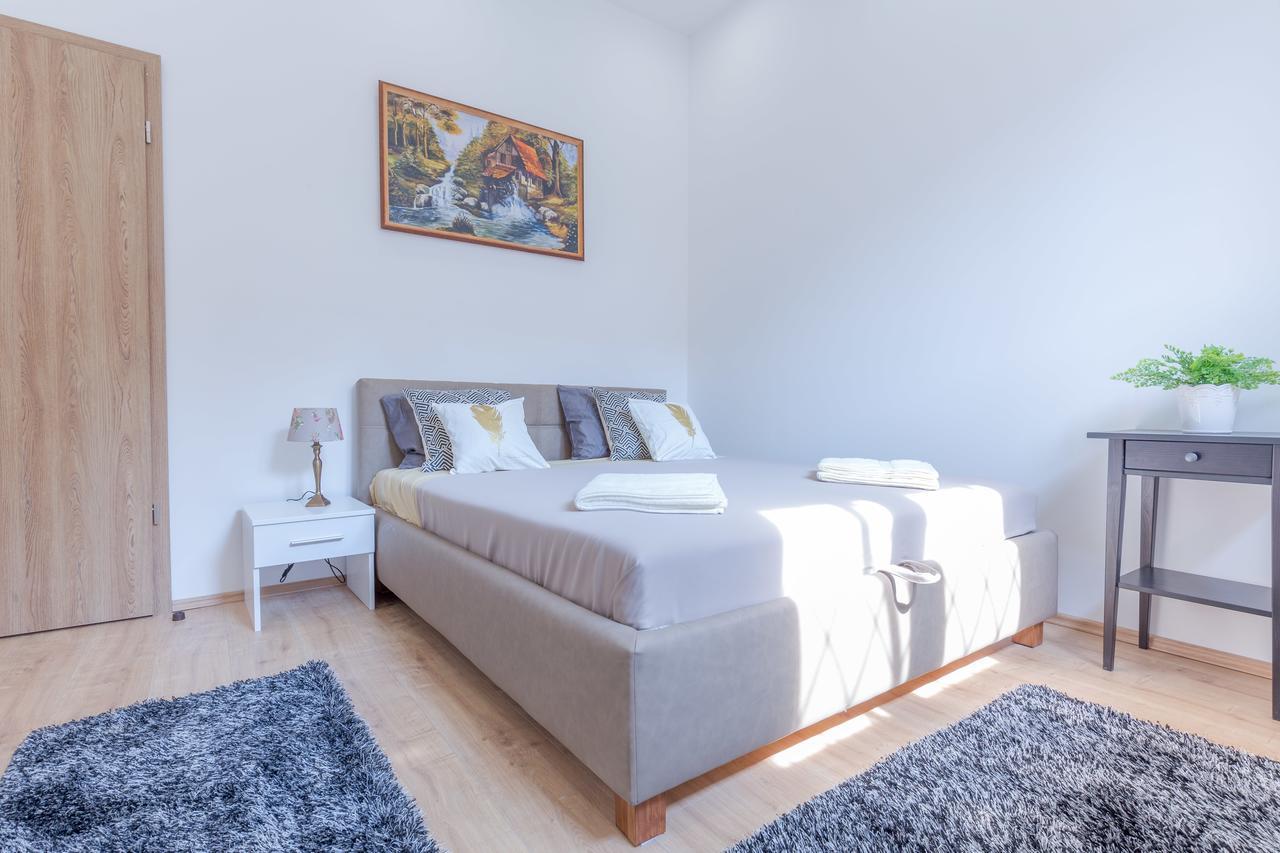 Real Apartments Zoltan Budapest Exterior photo